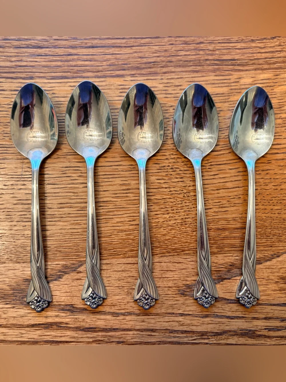 Oneida Katrina Stainless Steel Teaspoons - Set of 5